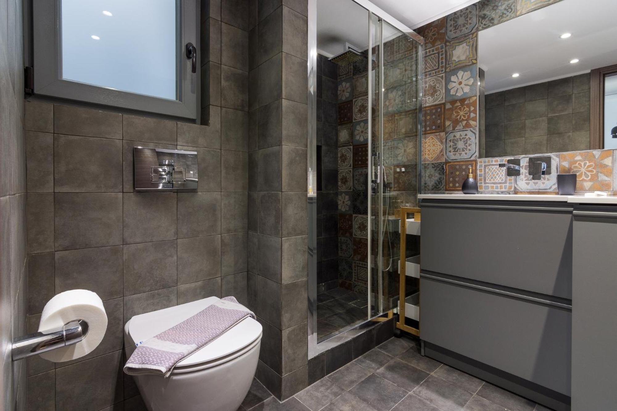 Stratum Apartment By Lobbysquare เอเธนส์ ภายนอก รูปภาพ